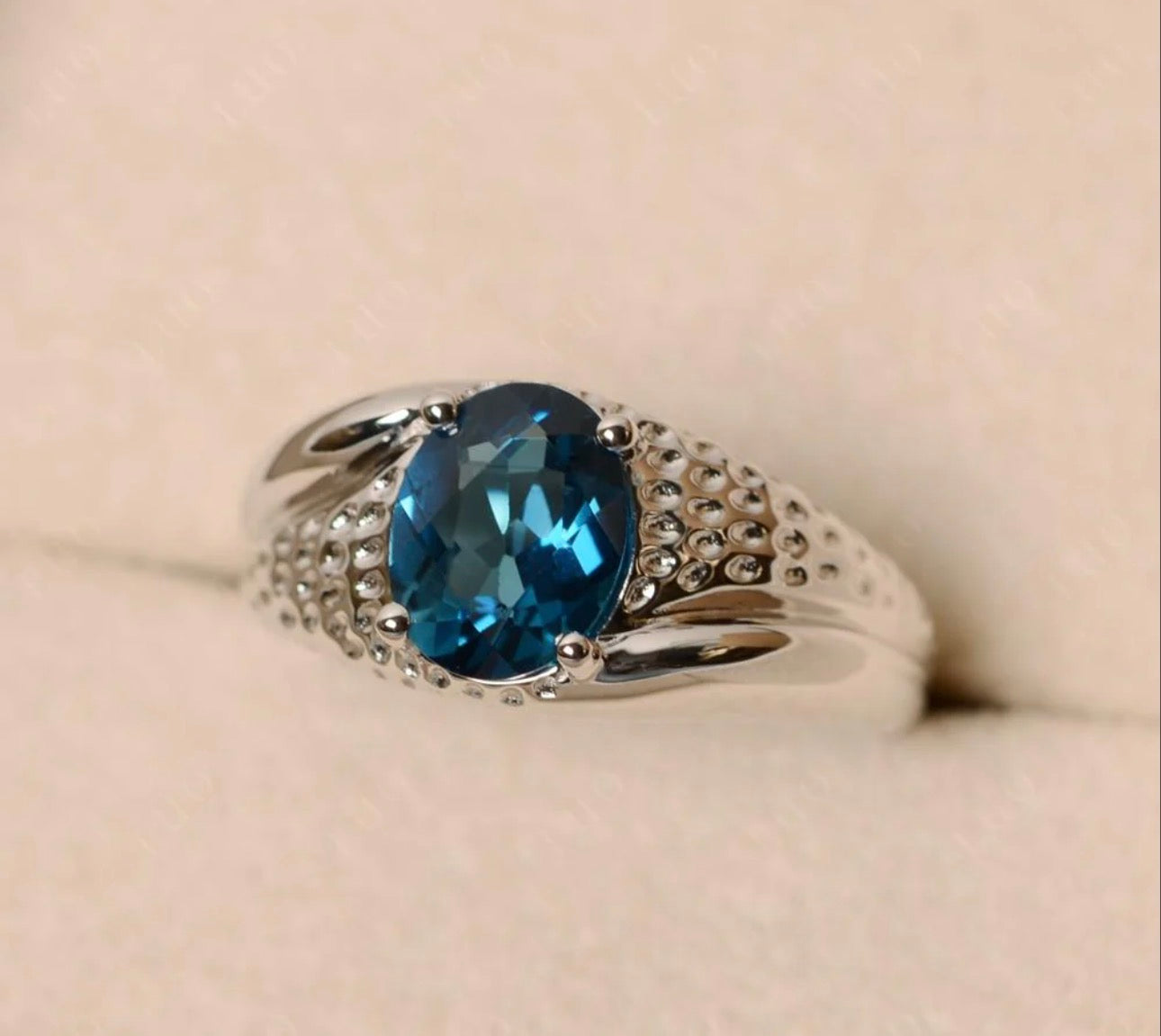 925 Pure Silver Natural Blue Topaz Ring (Certified)