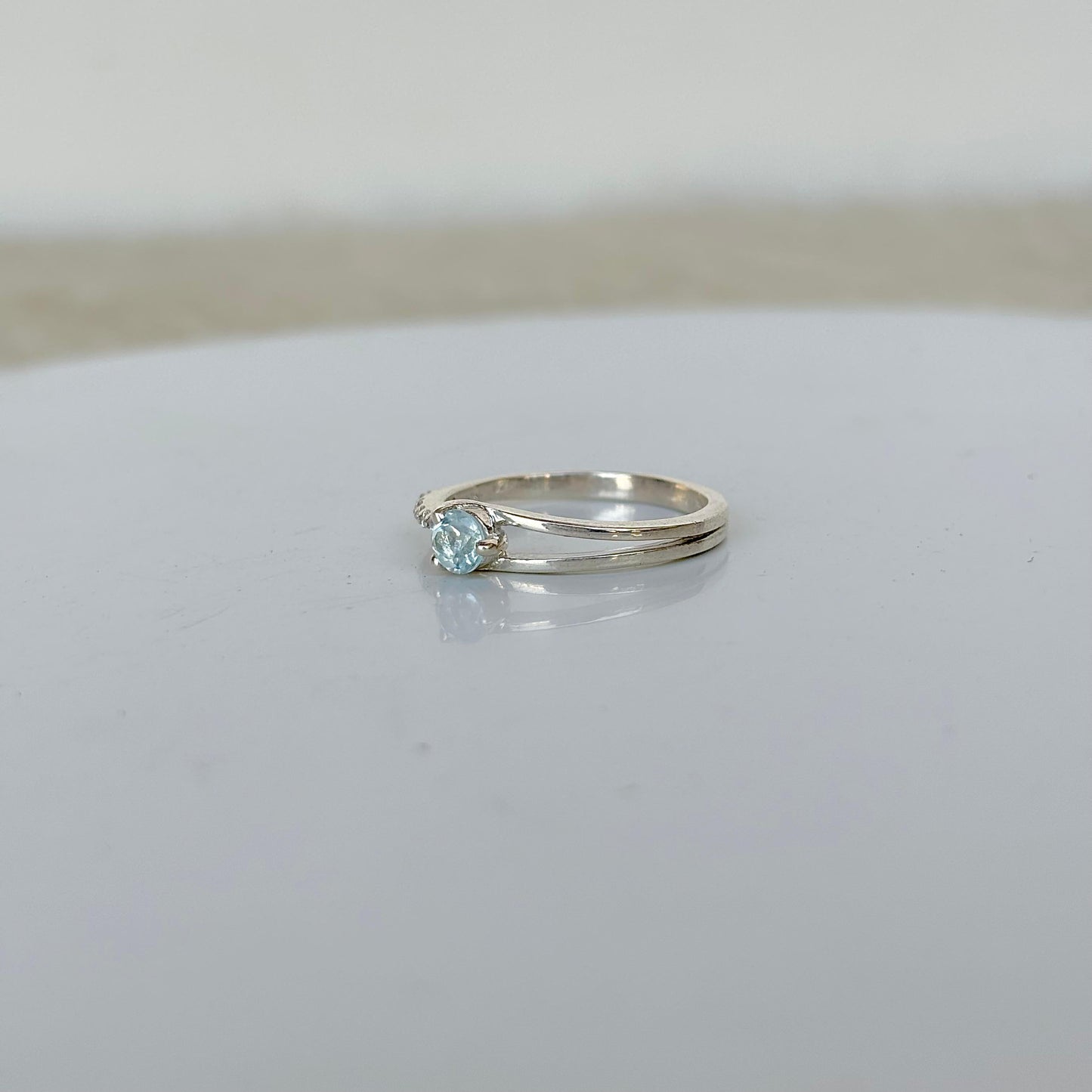 Natural Blue Topaz 925 Pure Silver Minimalistic Ring (Certified)