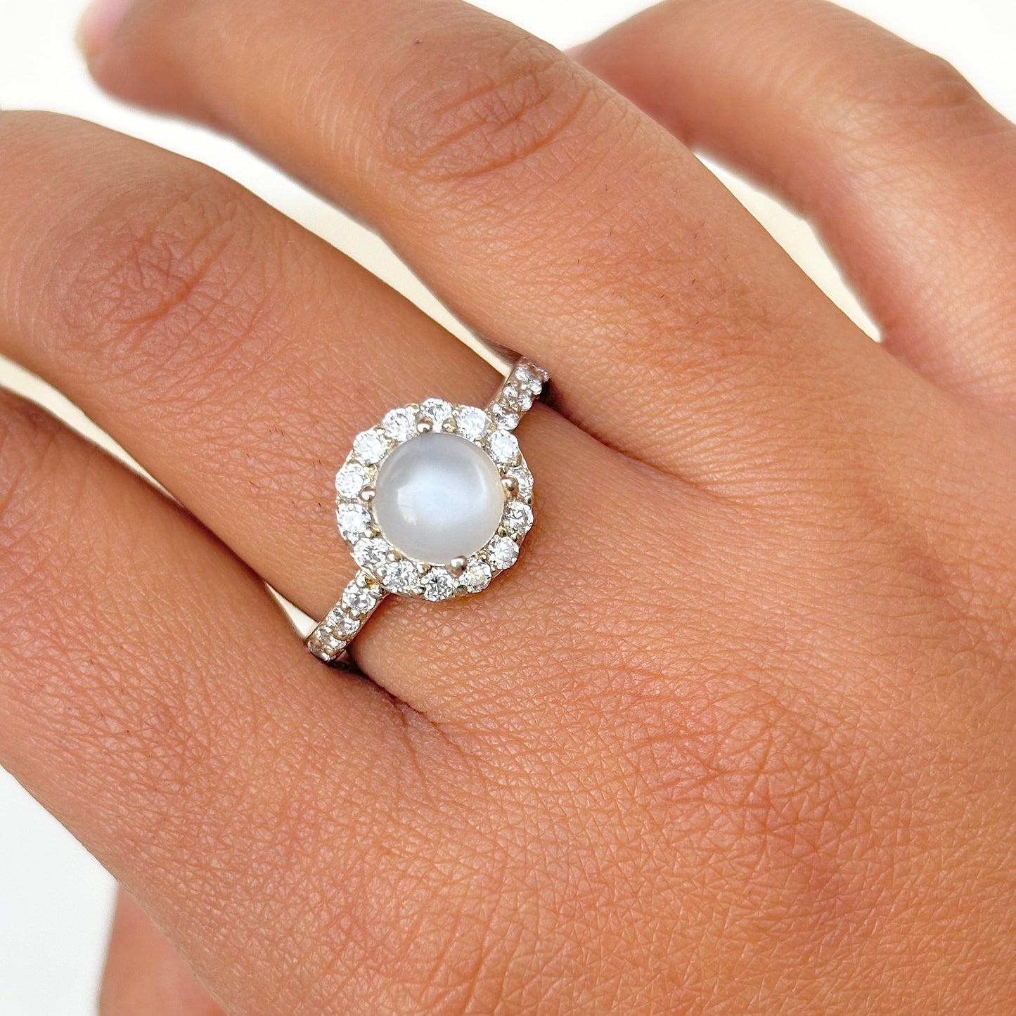 925 sterling silver ring with natural moonstone gemstone – handcrafted elegant jewelry