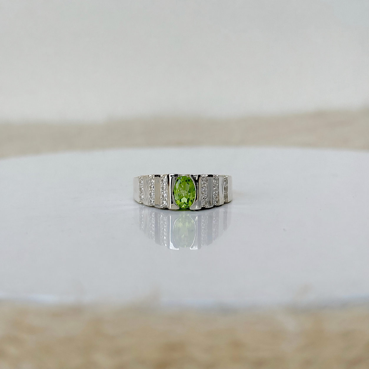 925 Pure Silver Natural peridot Ring( Certified)