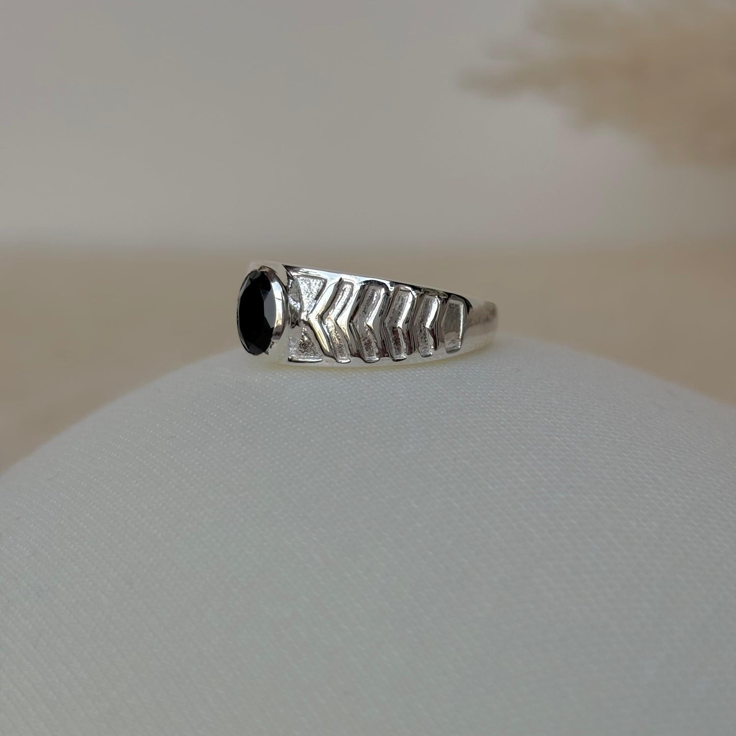 Natural Black Onyx 925 Pure Silver Band Style Ring (Certified)