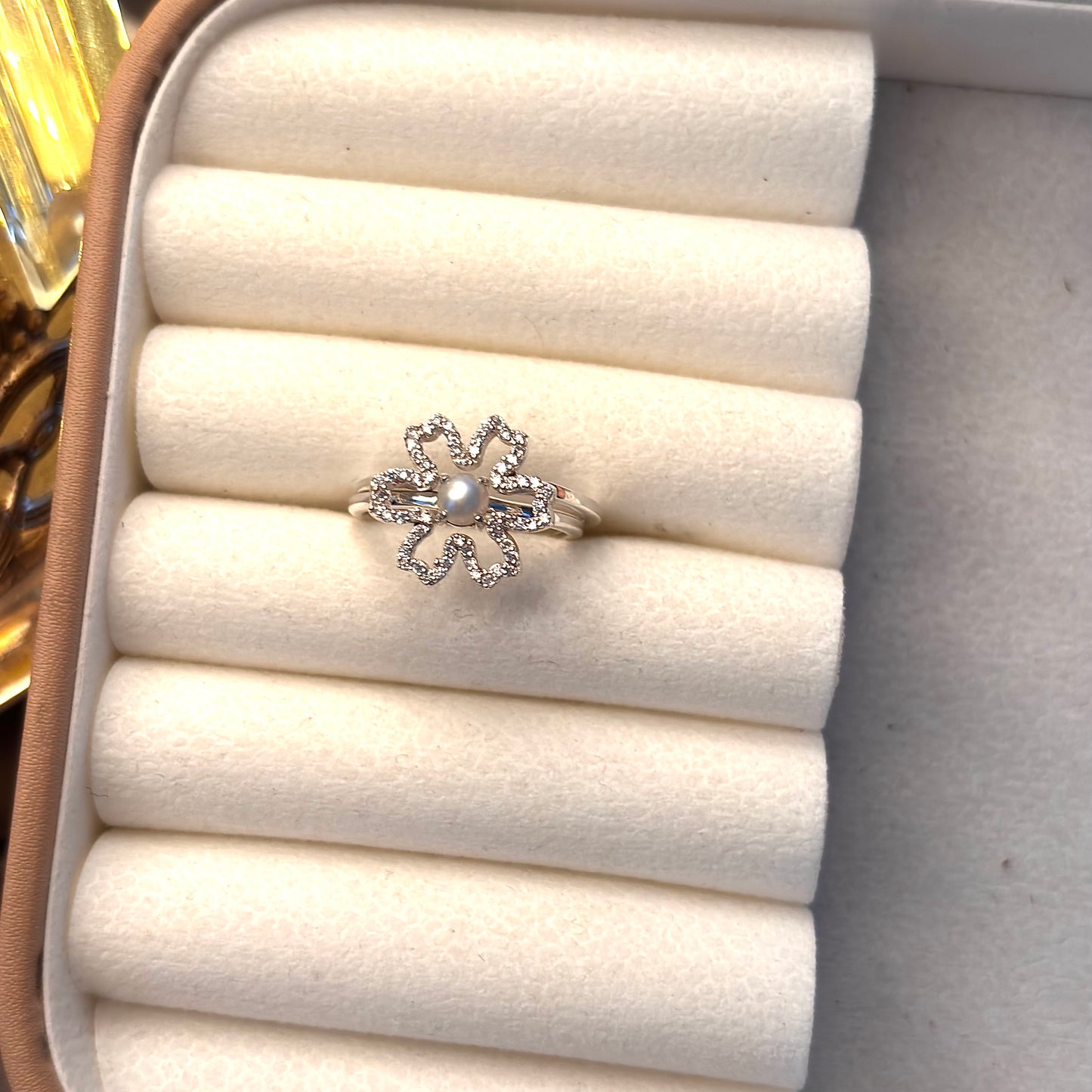 Natural Pearl Flower Two in One 925 Pure Silver Ring (Certified)