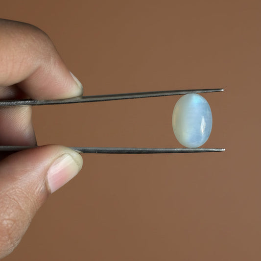 Natural Moonstone Oval Cut 6.10 Ct Gemstone (Certified)