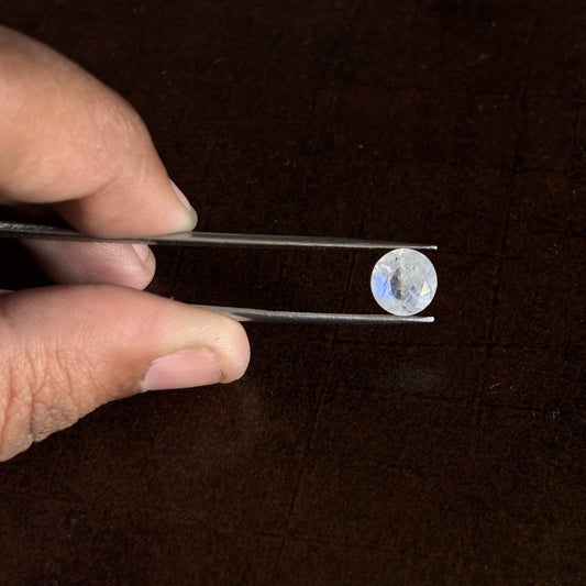 Natural Rainbow Moonstone Round Shape 1.80 Ct Gemstone (Certified)
