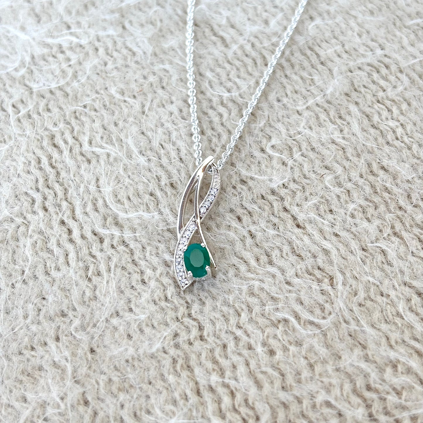 Pure Silver Natural Green Onyx Pendant with Chain