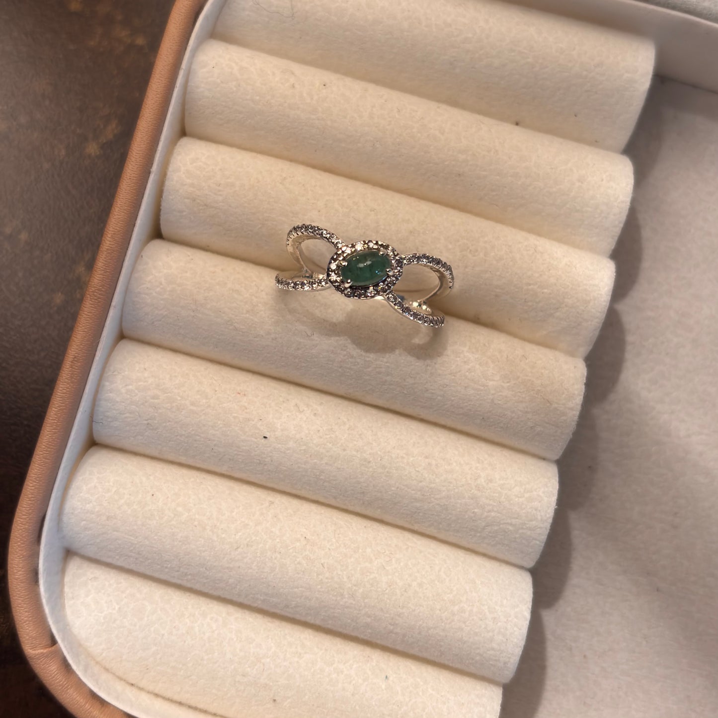 Natural Emerald 925 Pure Silver Ring (Certified)