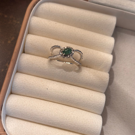 Natural Emerald 925 Pure Silver Ring (Certified)