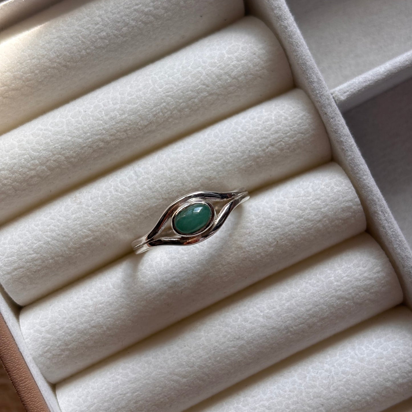 Natural Emerald 925 Pure Silver Ring (Certified)