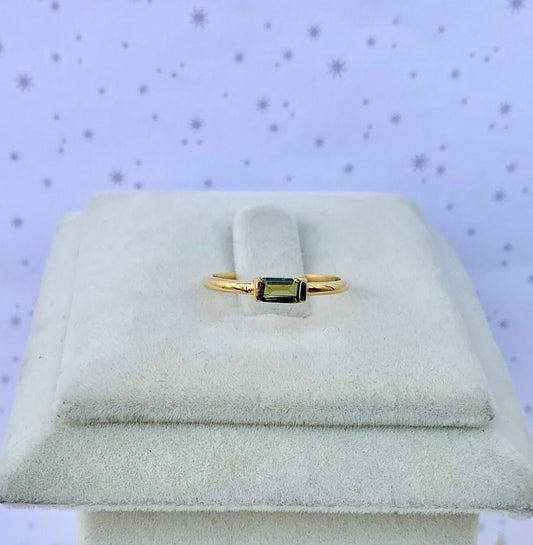925 Pure Silver Natural Baguette Shape Peridot Ring for Her - August Birthstone