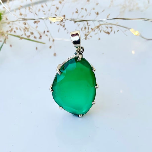 Natural Green Onyx 925 Pure Silver Statement Handmade Dainty Pendant