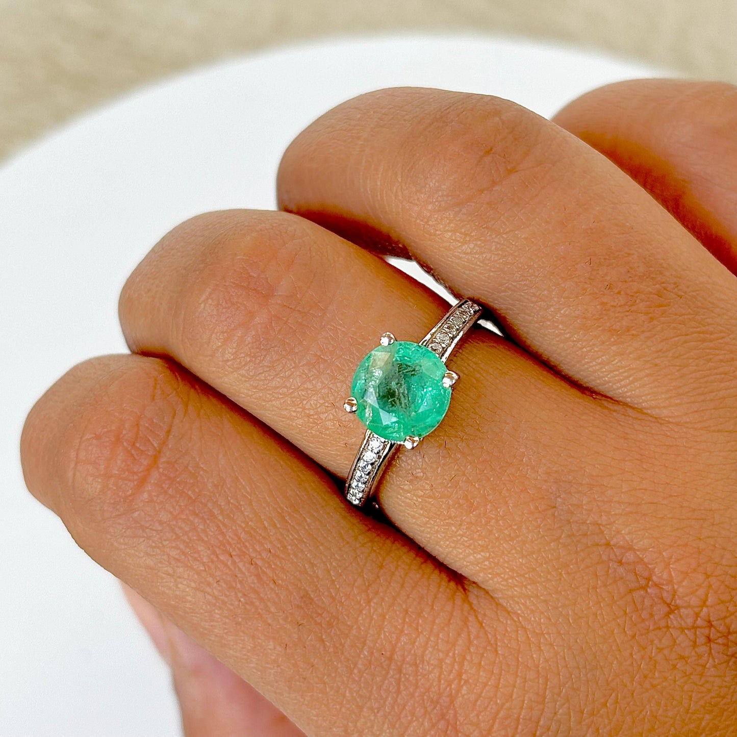 925 Pure Silver Natural Round Shape Emerald Ring - May Birthstone