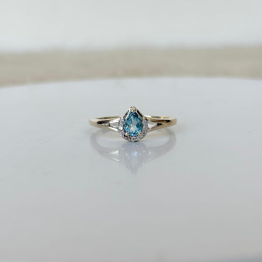 925 Pure Silver Pear Cut Natural Blue Topaz Ring