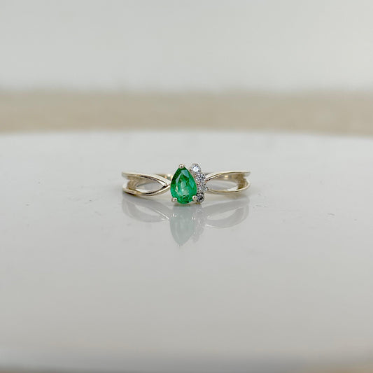 925 Pure Silver Pear Cut Natural Emerald Ring