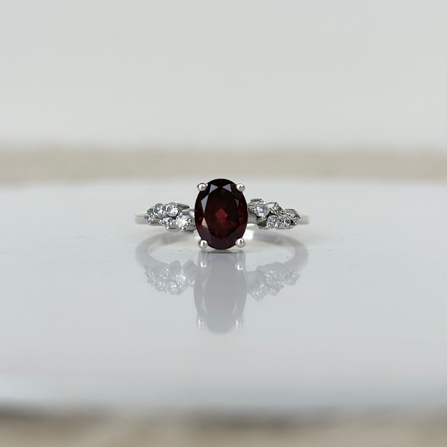 Simple minimalist 925 sterling silver ring – classic band for everyday wear or stacking