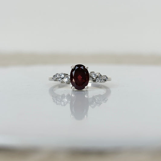 Simple minimalist 925 sterling silver ring – classic band for everyday wear or stacking