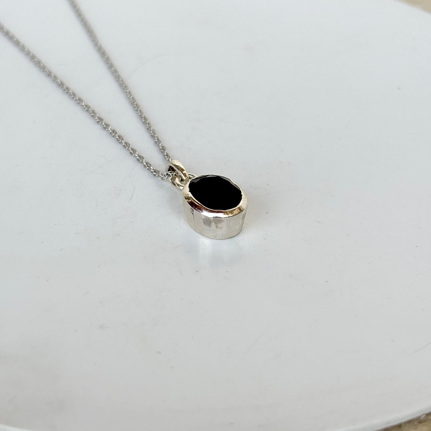 925 Pure Silver Oval Shape Natural Black Onyx Pendant Necklace