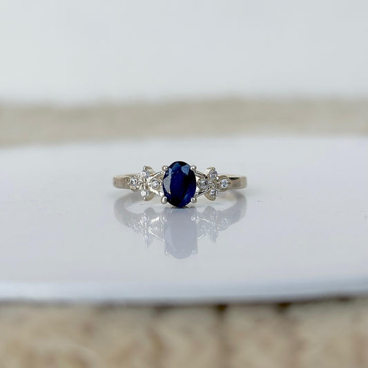 Sapphire Serenity ring with classic blue sapphire set in 925 sterling silver – elegant handcrafted jewelry