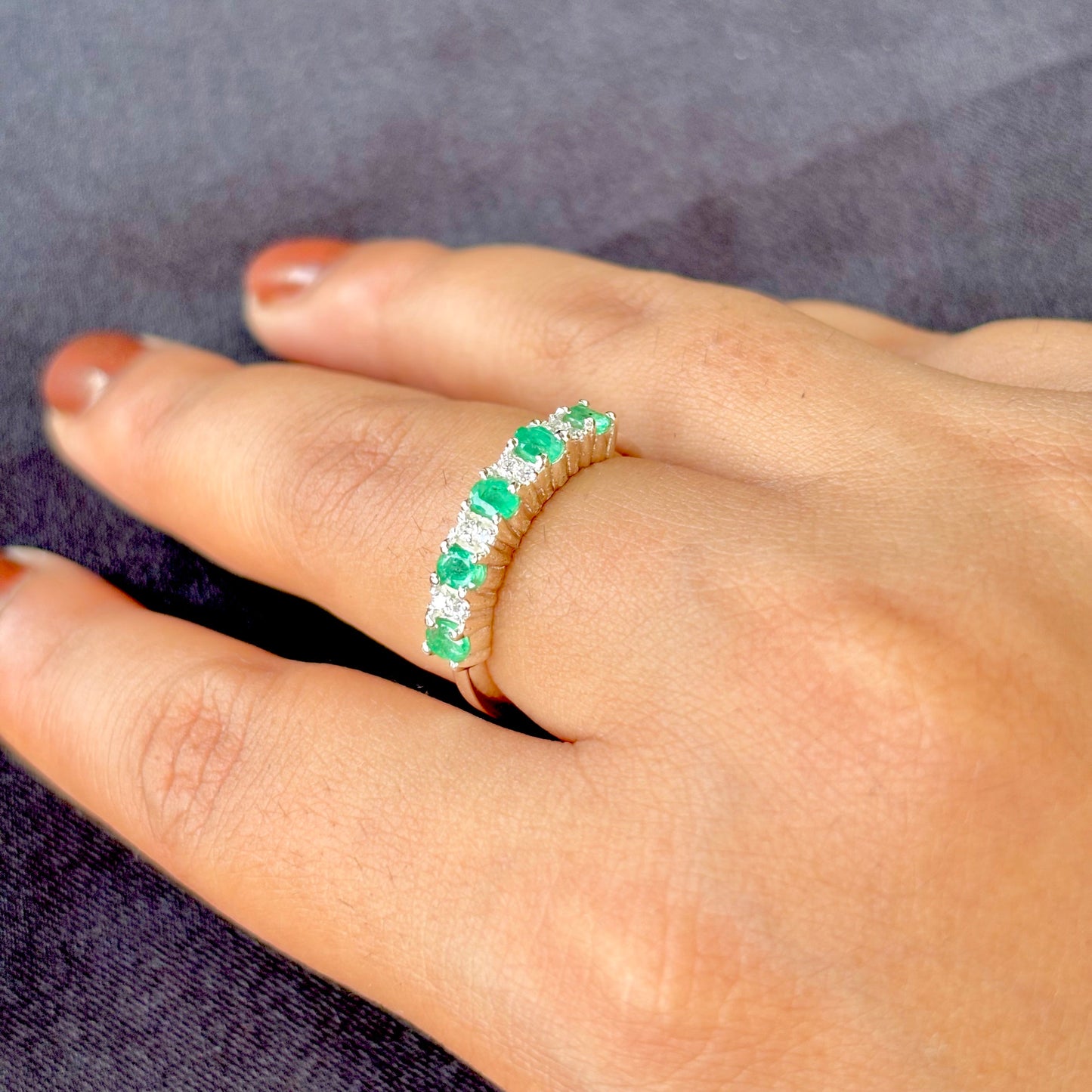 Exquisite Verdancy Ring - The Natural Emerald Luxe