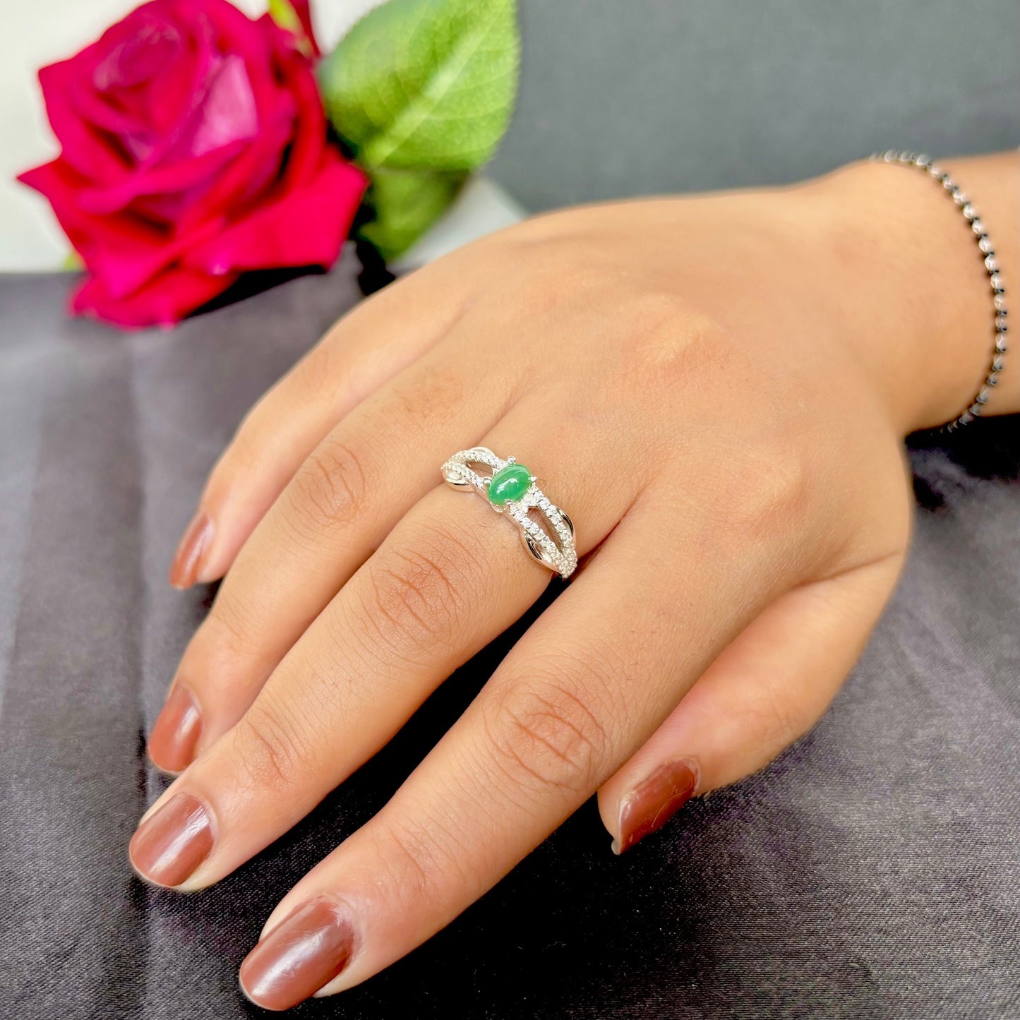 Natural Emerald Essence: The Jewel of Nature