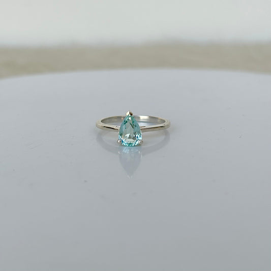 925 Pure Silver Pear-Cut Natural Blue Topaz Ring