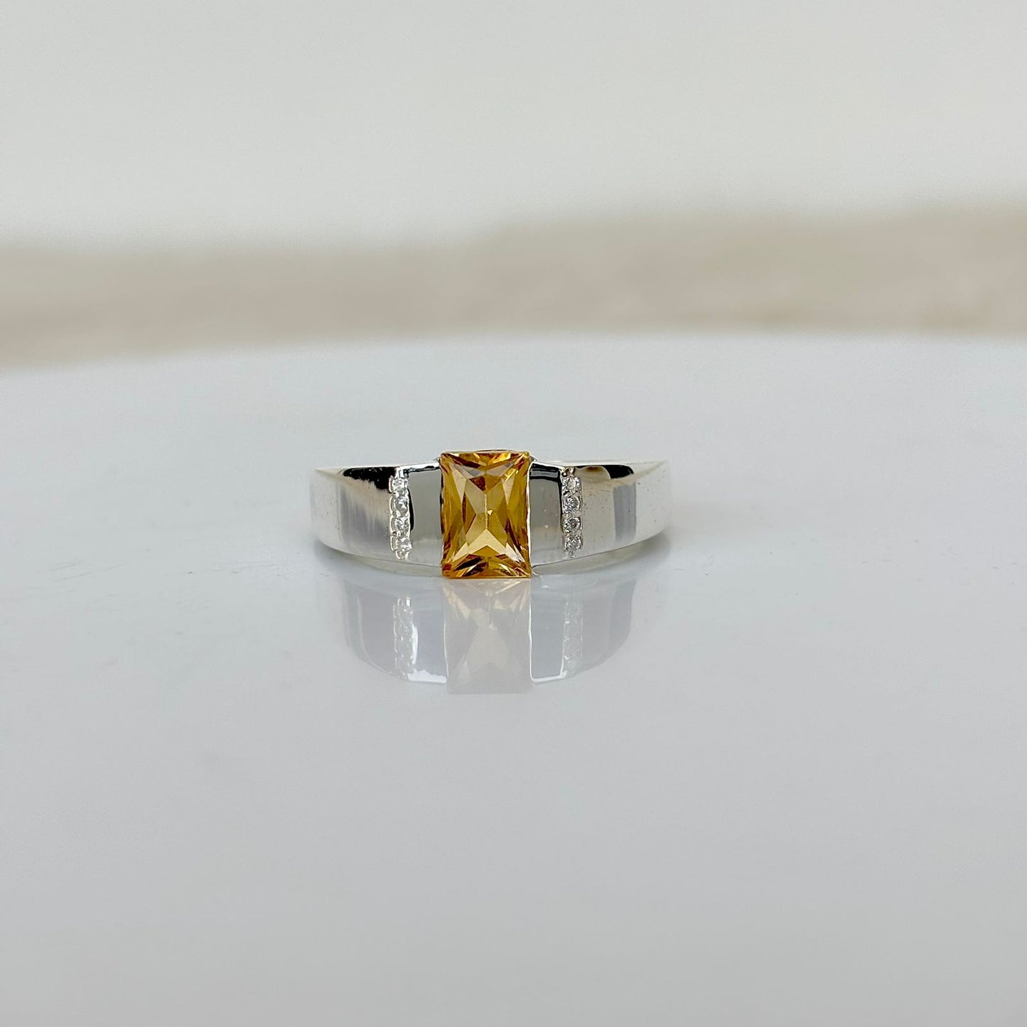 Men’s ring crafted in 925 sterling silver with natural citrine gemstone – bold and elegant handcrafted jewelry