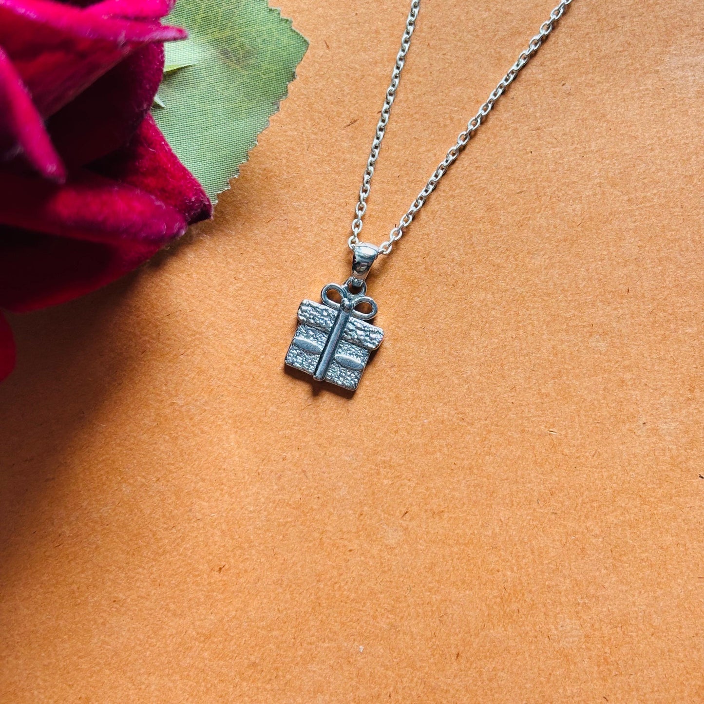 Unique Gift Box 925 Pure Silver Pendant