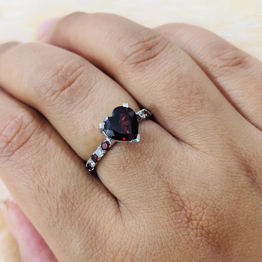 Natural Garnet Heart Shape 925 Pure Silver Ring