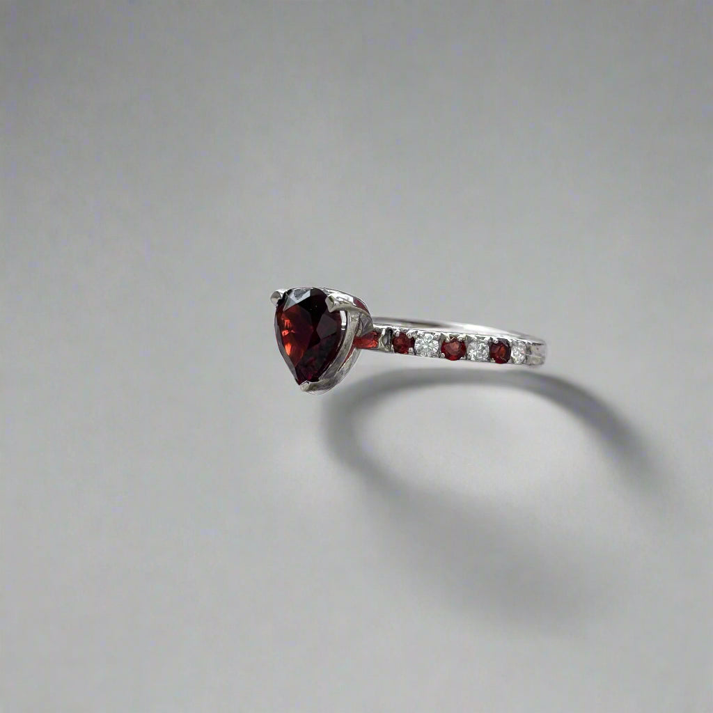 Natural Garnet Heart Shape 925 Pure Silver Ring