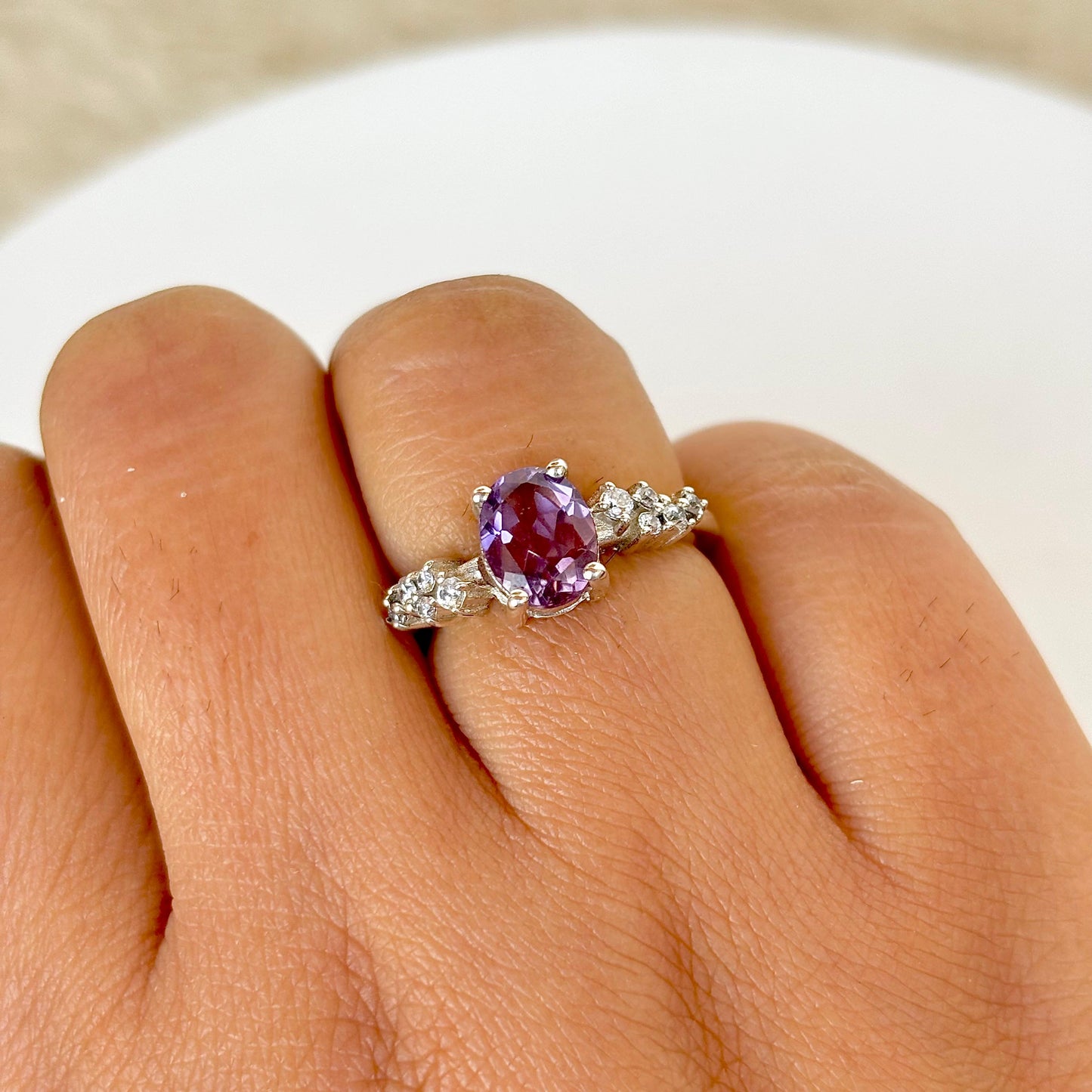 Sterling Love: 925 Pure Silver Oval Natural Amethyst Ring – An Elegant Gift for Her