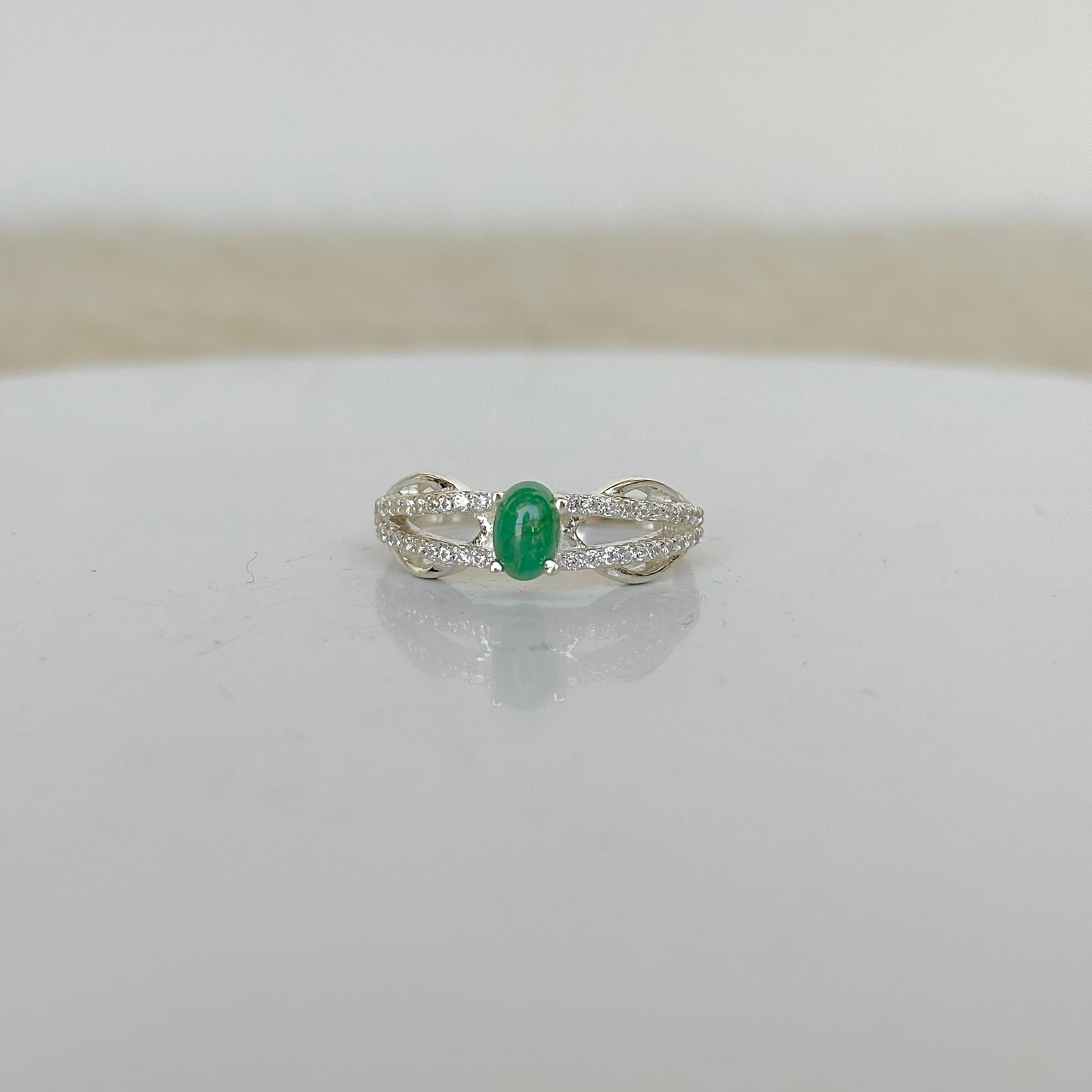 Natural Emerald Essence: The Jewel of Nature