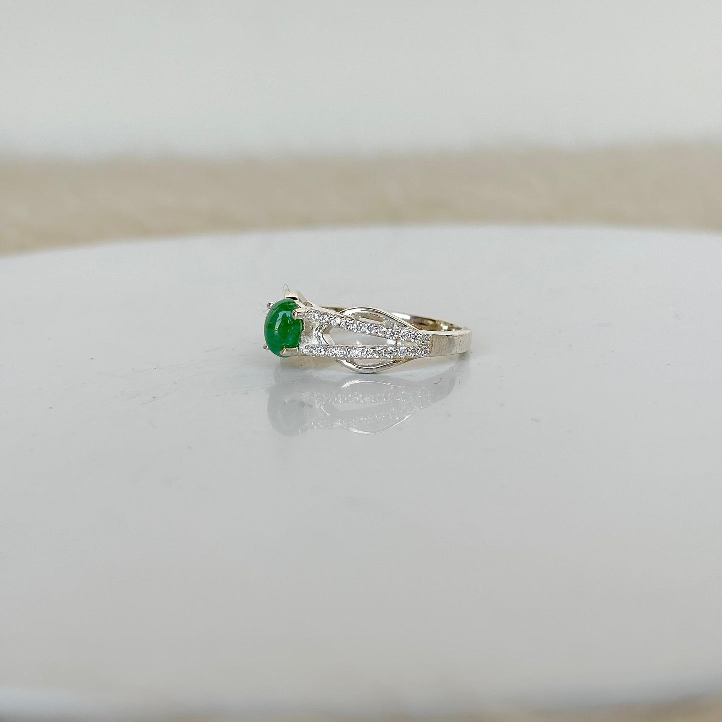 Natural Emerald Essence: The Jewel of Nature