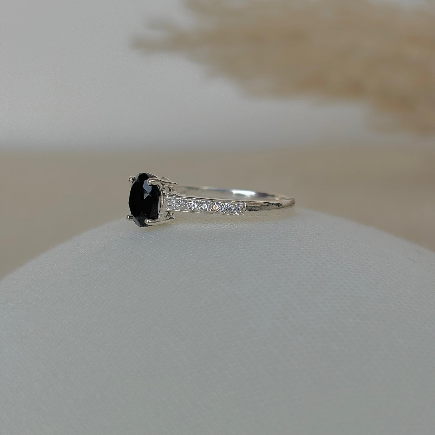 925 Pure Silver Oval-Cut Natural Black Onyx Ring
