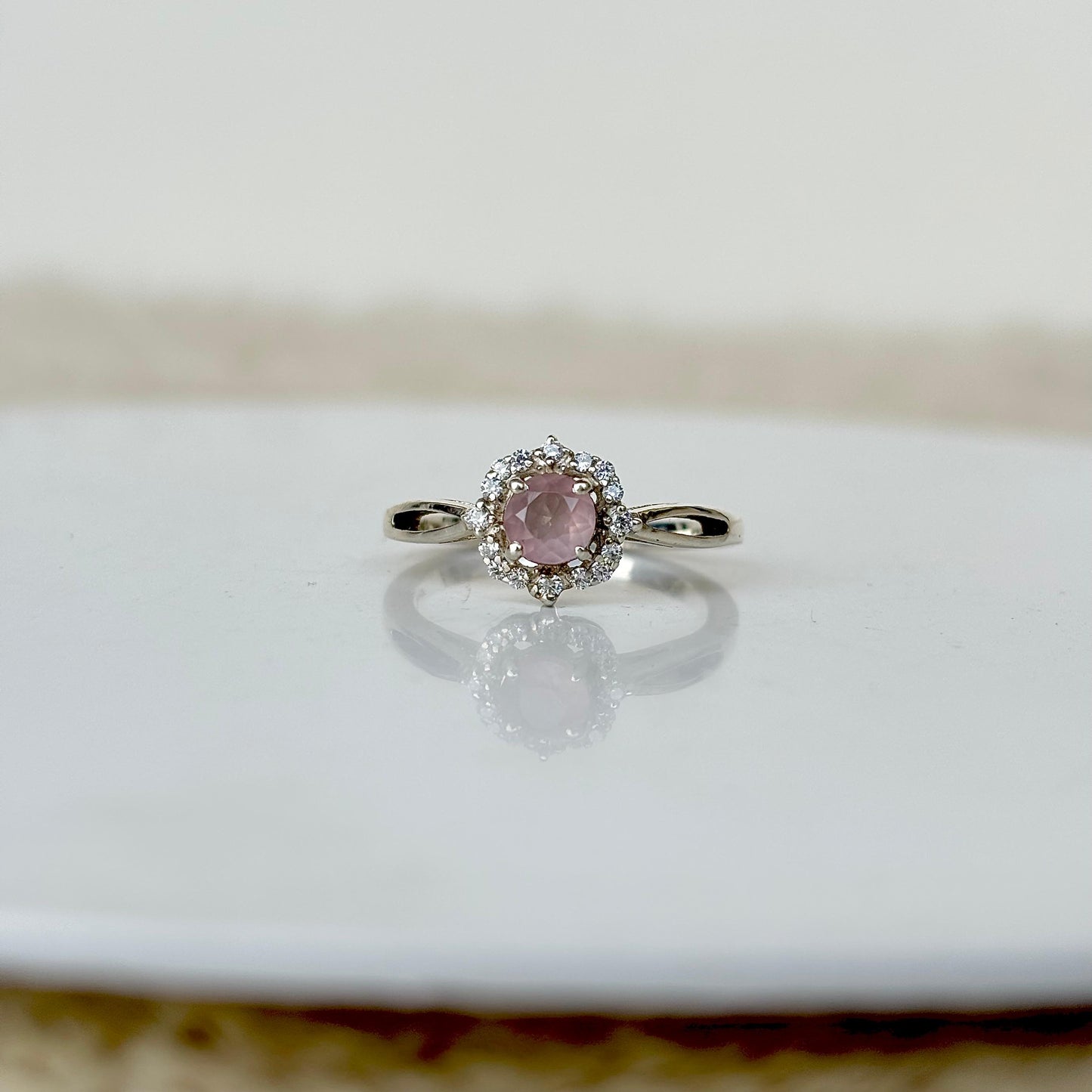 Radiant Affection: Rose Quartz Gemstone Ring